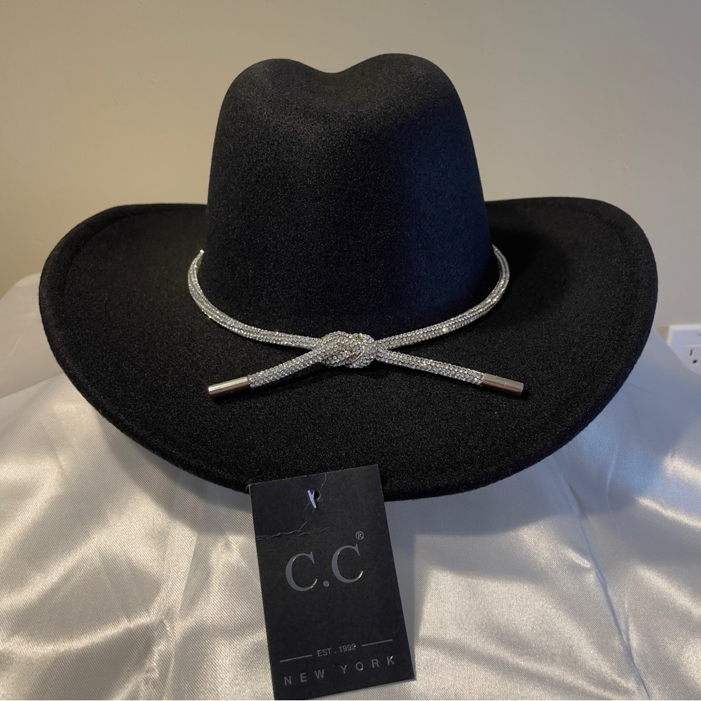 Black Crystal Cowboy Hat – Full Rhinestone Band, Beyoncé-Level Sparkle! NWT✨ - Picture 3 of 16